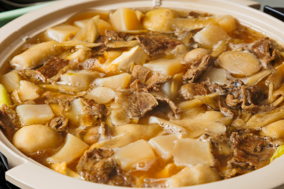 山形名物「芋煮」