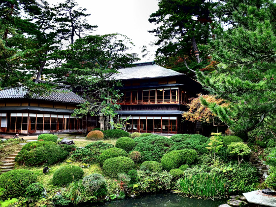 本間美術館庭園 鶴舞園